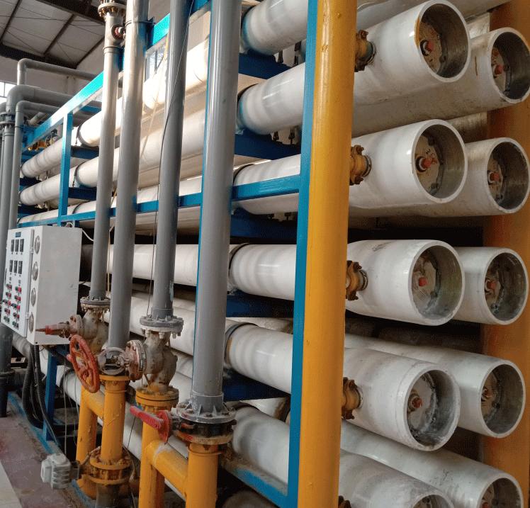 反滲透設(shè)備運(yùn)行中為什么要添加阻垢劑 反滲透設(shè)備運(yùn)行中為什么要添加阻垢劑